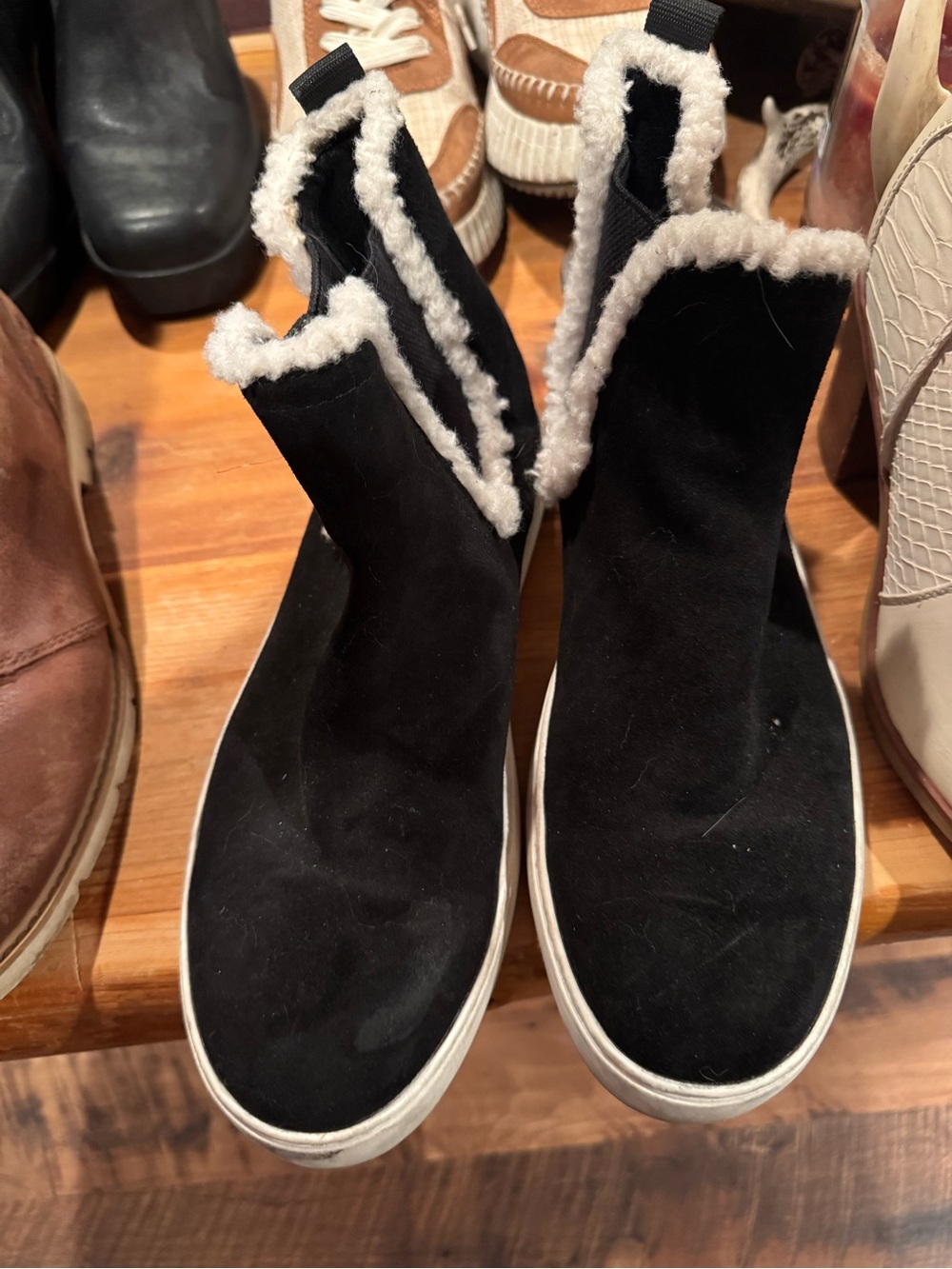 Lucky Brand Women's Black Faux-Shearling Slip-On Boot